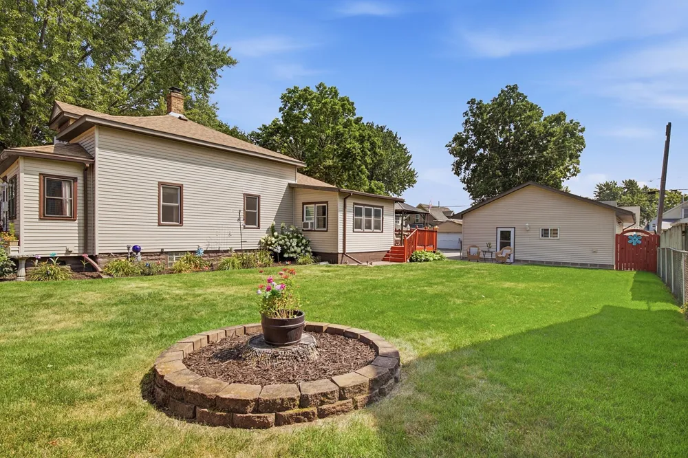 125 3rd Avenue S South Saint Paul, MN 55075