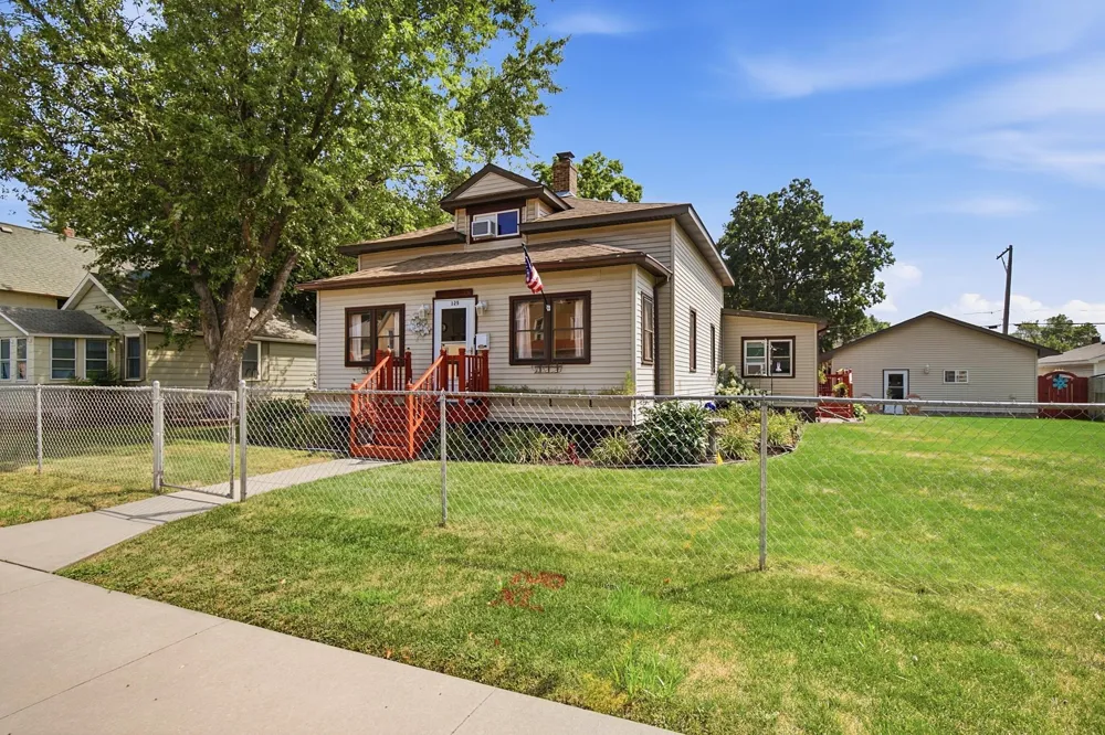 125 3rd Avenue S South Saint Paul, MN 55075