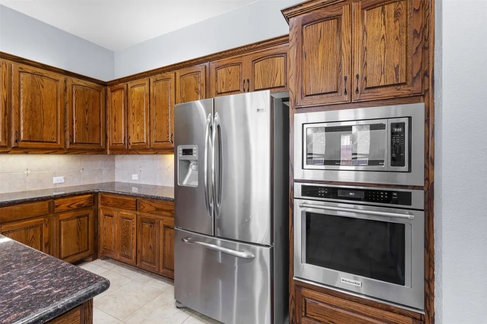 221 Tipperary Drive Keller, TX 76248