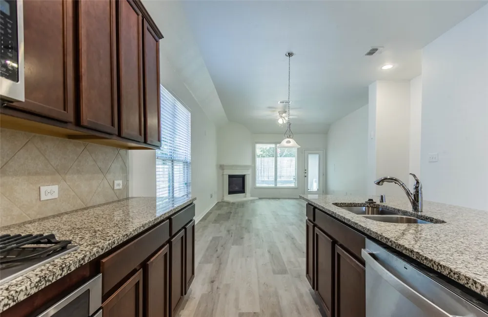 1404 Suttonview Drive McKinney, TX 75071