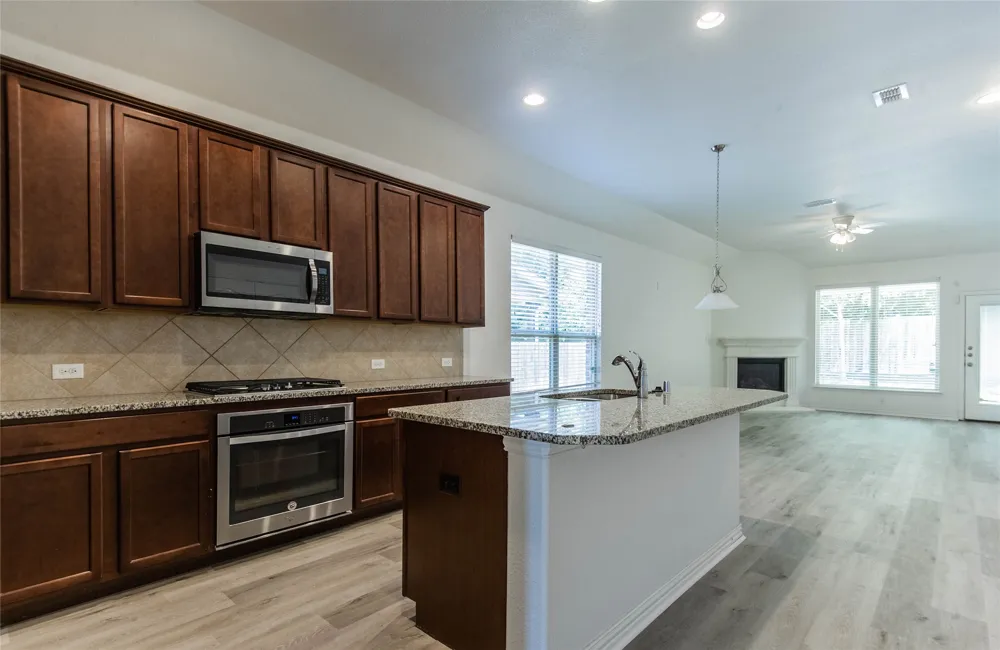 1404 Suttonview Drive McKinney, TX 75071