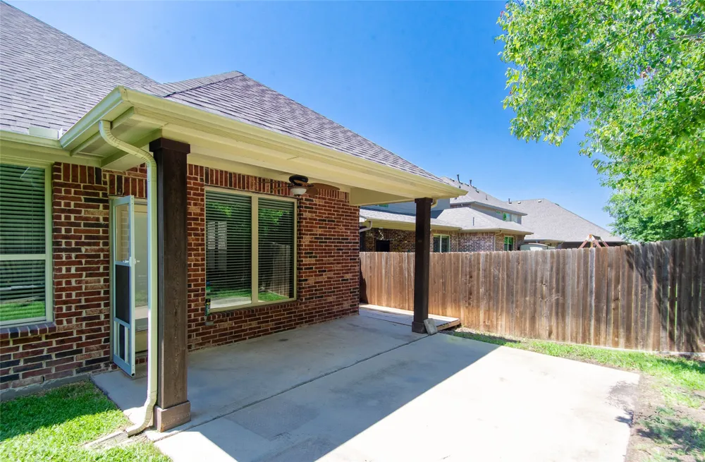 1404 Suttonview Drive McKinney, TX 75071