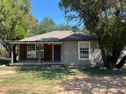 305 EAST ROAD