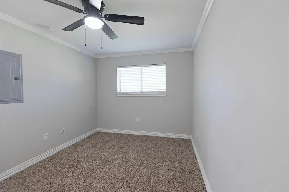 132 Oyster Creek Drive #33 Lake Jackson, TX 77566