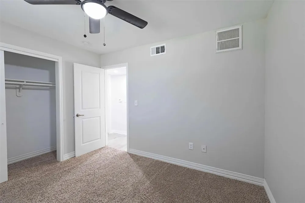 132 Oyster Creek Drive #14 Lake Jackson, TX 77566
