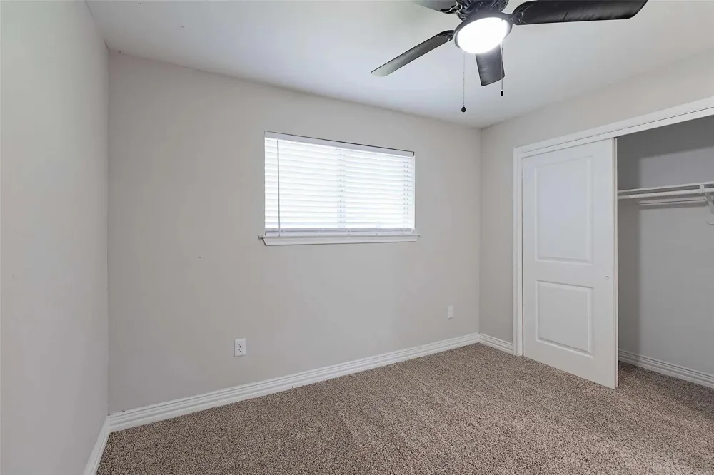 132 Oyster Creek Drive #14 Lake Jackson, TX 77566