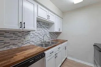 132 Oyster Creek Drive #18 Lake Jackson, TX 77566
