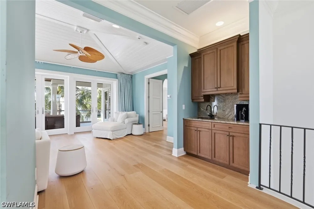 14th Ave S Naples, FL 34102