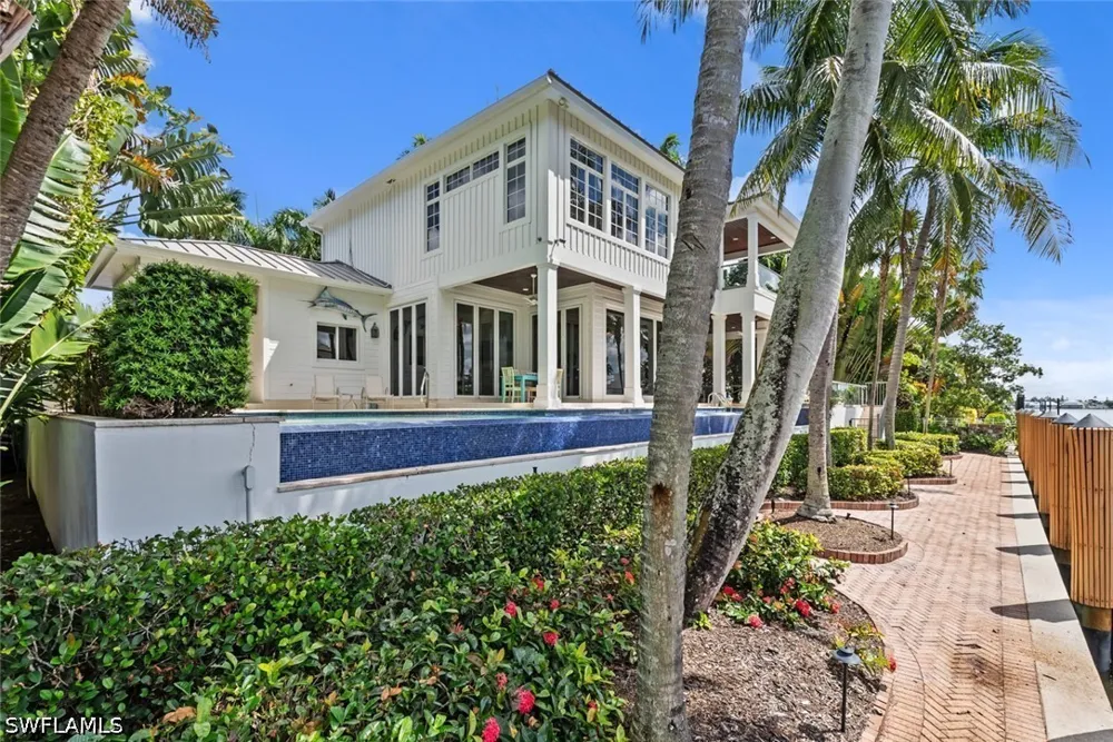 14th Ave S Naples, FL 34102