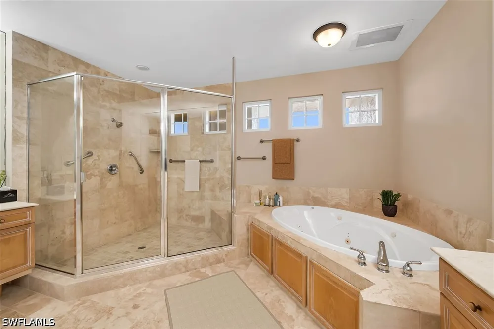 La Peninsula Boulevard #603 Naples, FL 34113