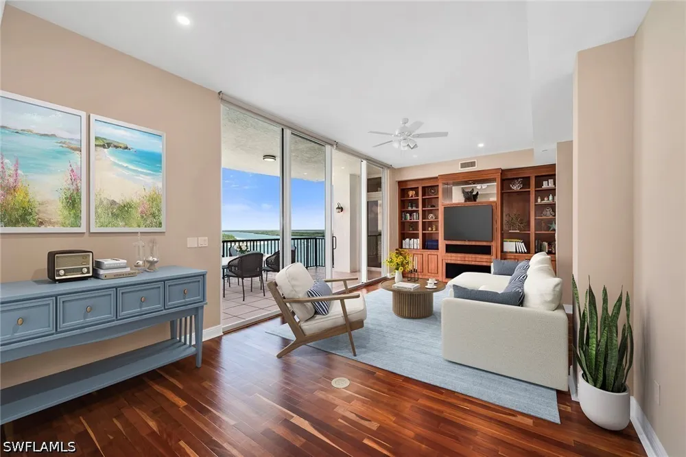La Peninsula Boulevard #603 Naples, FL 34113