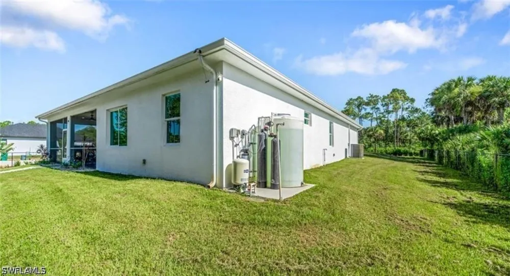 40th Avenue SE Naples, FL 34117