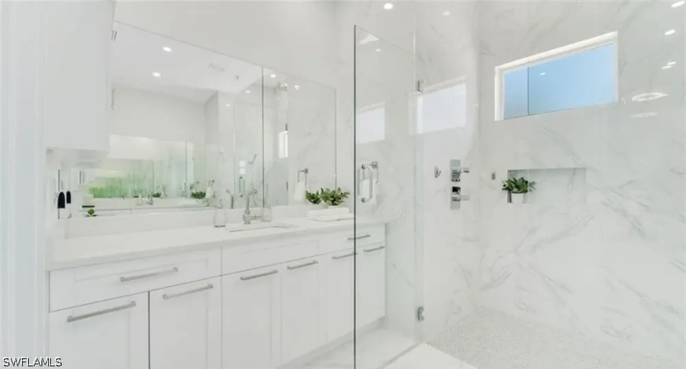 40th Avenue SE Naples, FL 34117