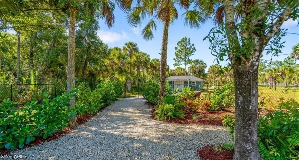 40th Avenue SE Naples, FL 34117