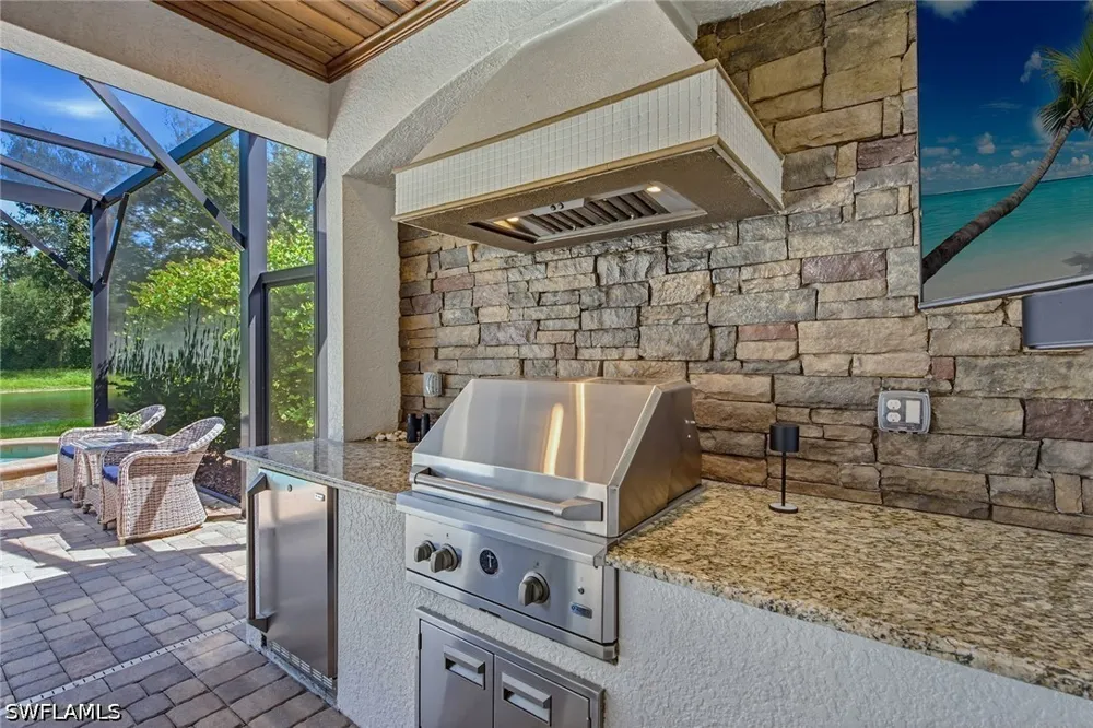 Aviamar Circle Naples, FL 34114