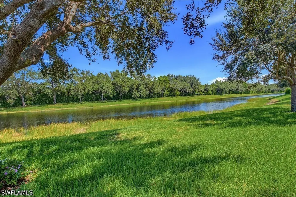 Aviamar Circle Naples, FL 34114