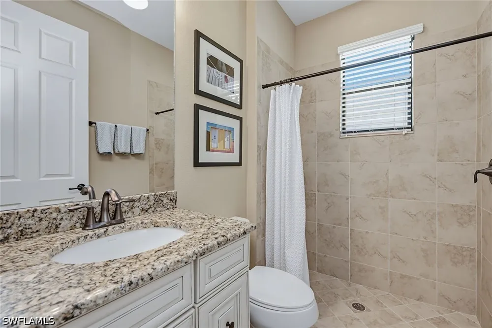 Aviamar Circle Naples, FL 34114