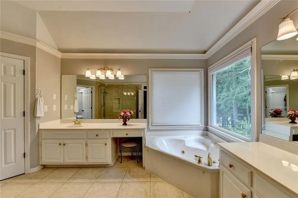 677 River Cove Court Dacula, GA 30019