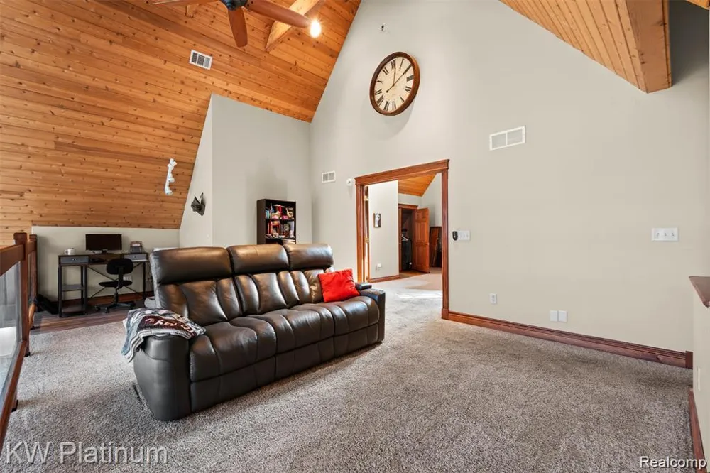 1907 Riverside Drive Port Huron City, MI 48060