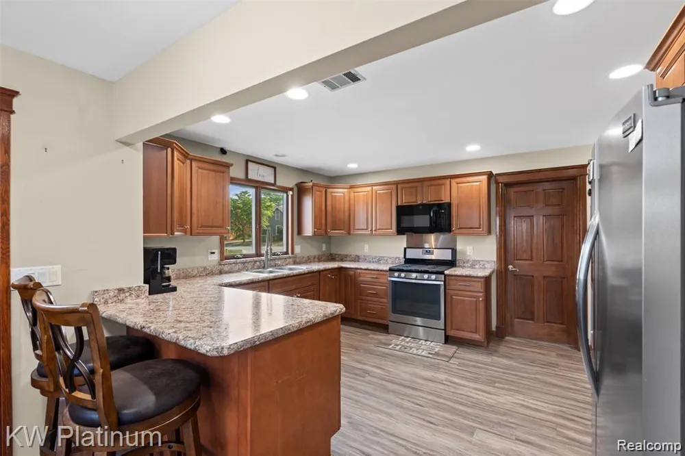 1907 Riverside Drive Port Huron City, MI 48060