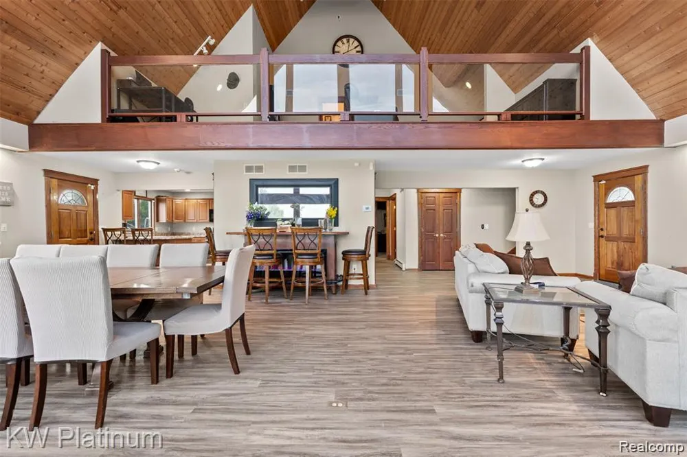 1907 Riverside Drive Port Huron City, MI 48060