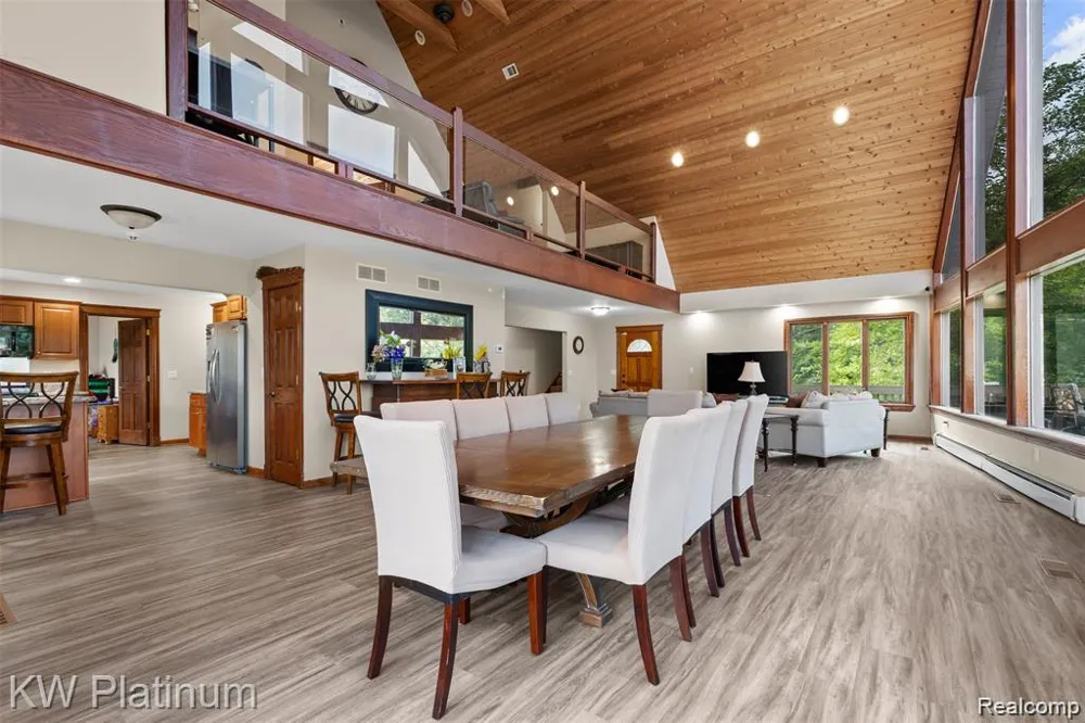 1907 Riverside Drive Port Huron City, MI 48060