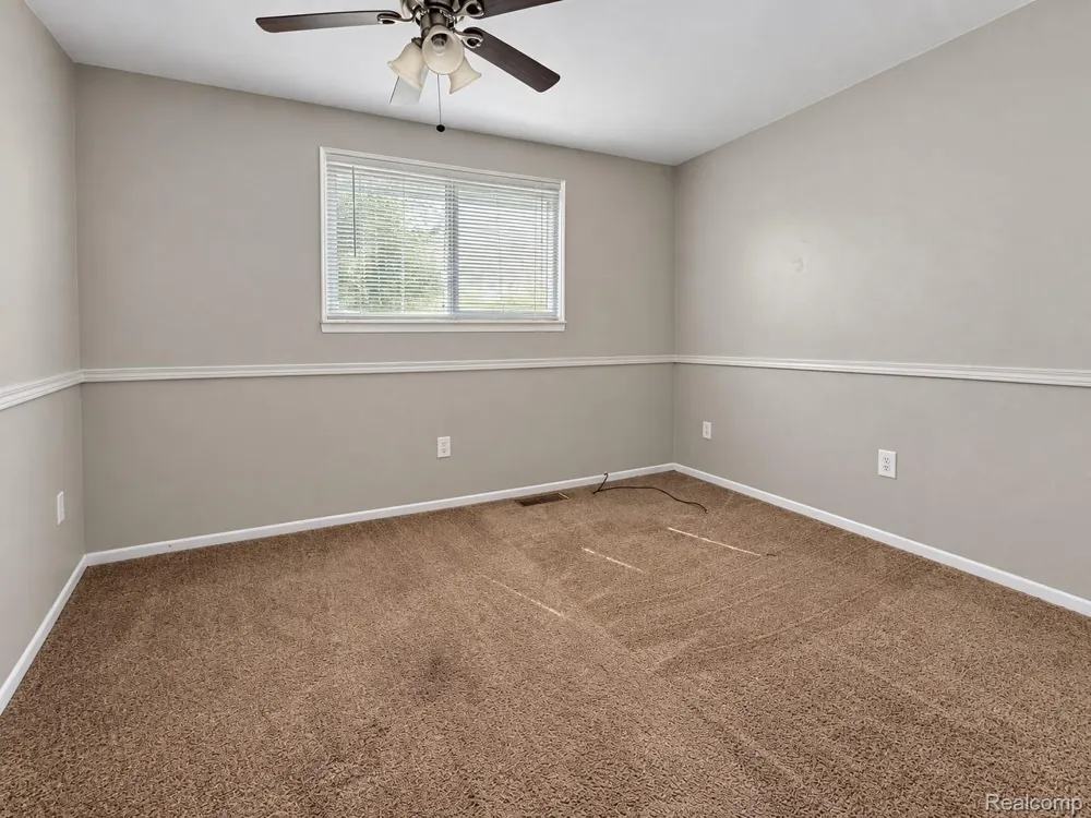 26926 Campau Lane Harrison Charter Township, MI 48045