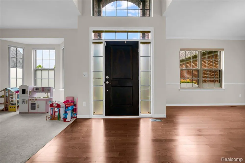 41761 Steinbeck Glen Novi City, MI 48377