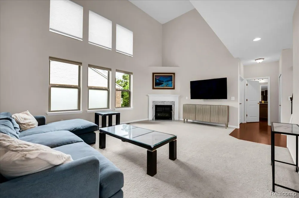 41761 Steinbeck Glen Novi City, MI 48377