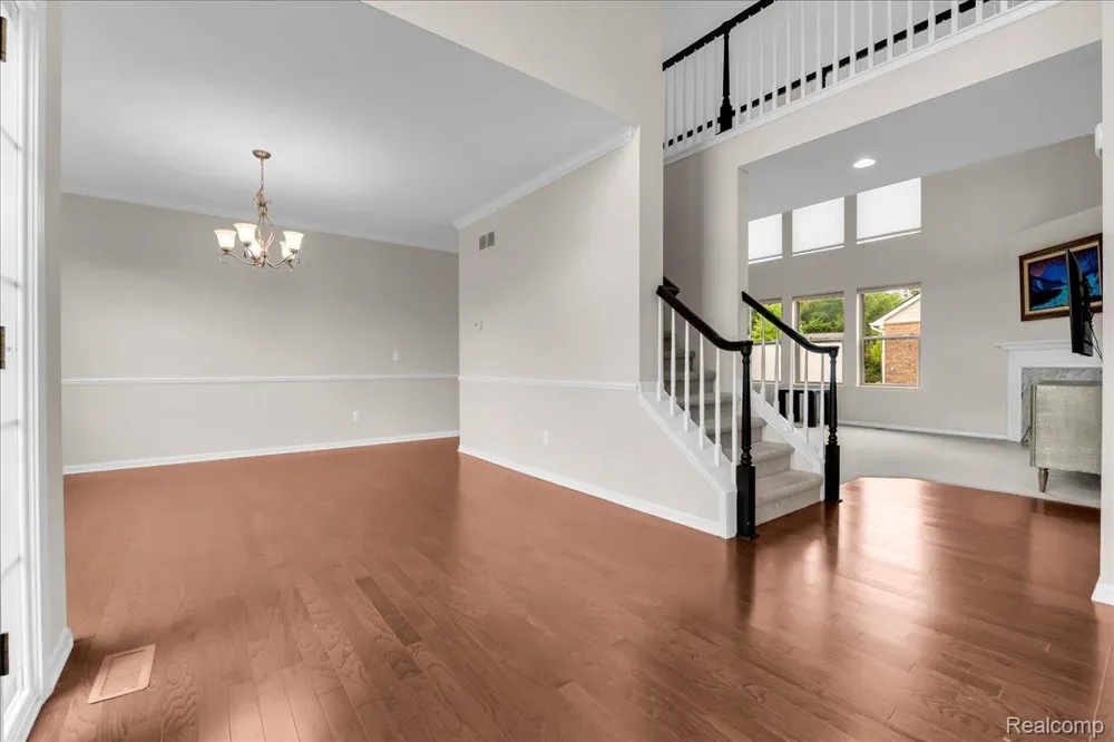 41761 Steinbeck Glen Novi City, MI 48377