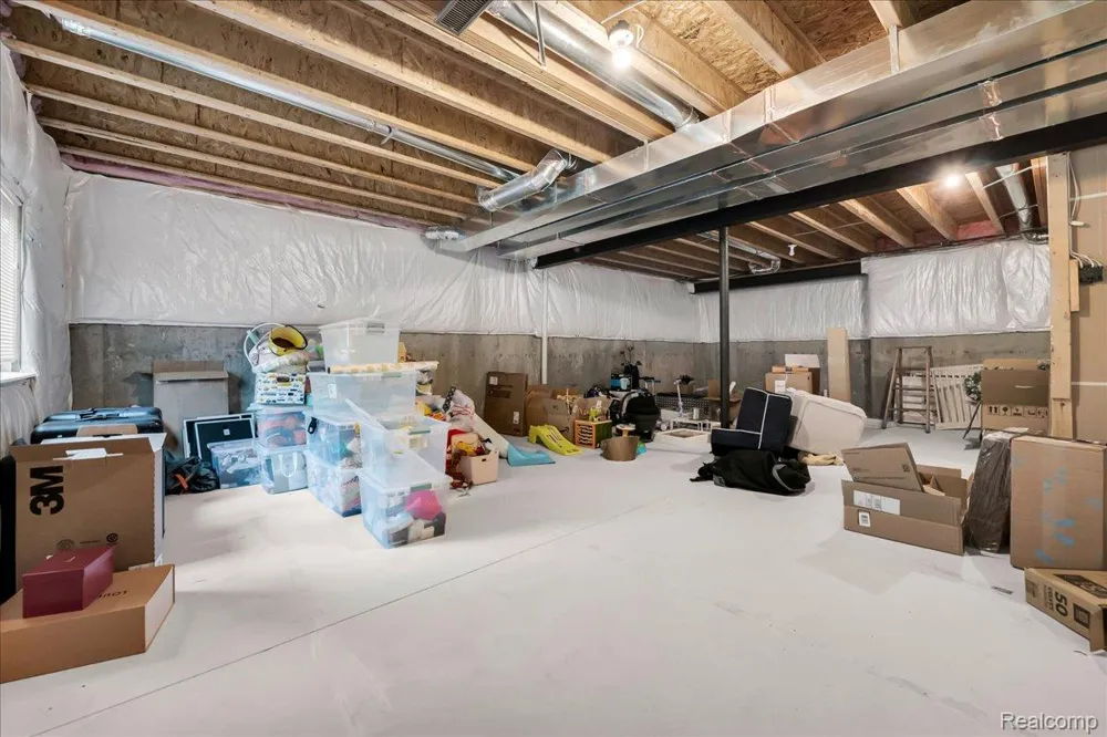 41761 Steinbeck Glen Novi City, MI 48377