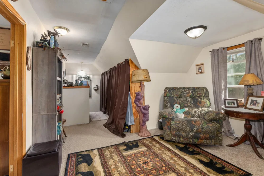 6054 E Almy Road Richland Township, MI 48891