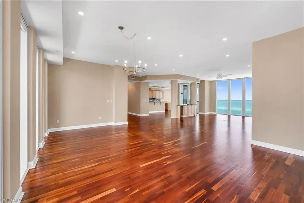 700 La Peninsula Boulevard #603 Naples, FL 34113