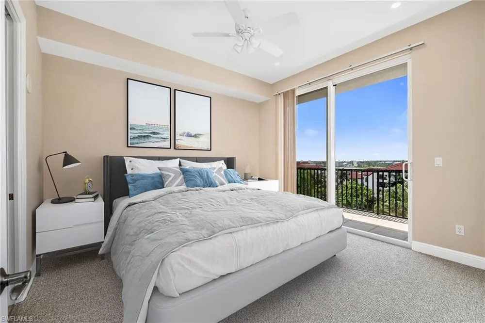 700 La Peninsula Boulevard #603 Naples, FL 34113
