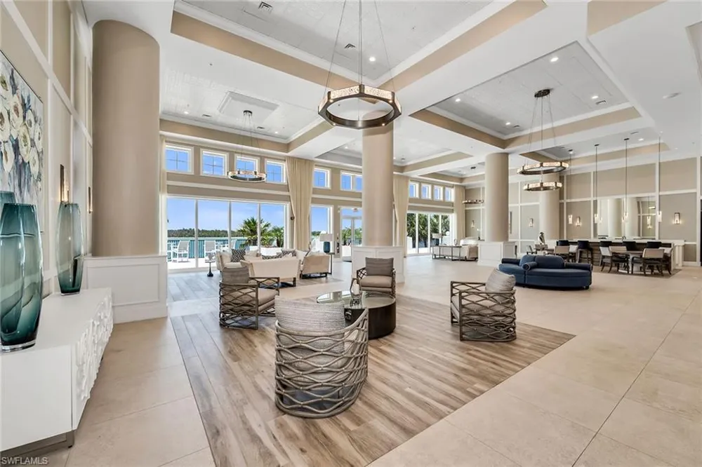 700 La Peninsula Boulevard #603 Naples, FL 34113