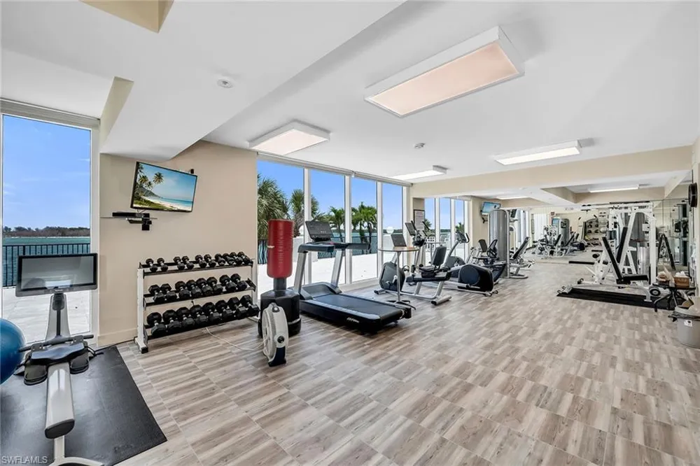 700 La Peninsula Boulevard #603 Naples, FL 34113