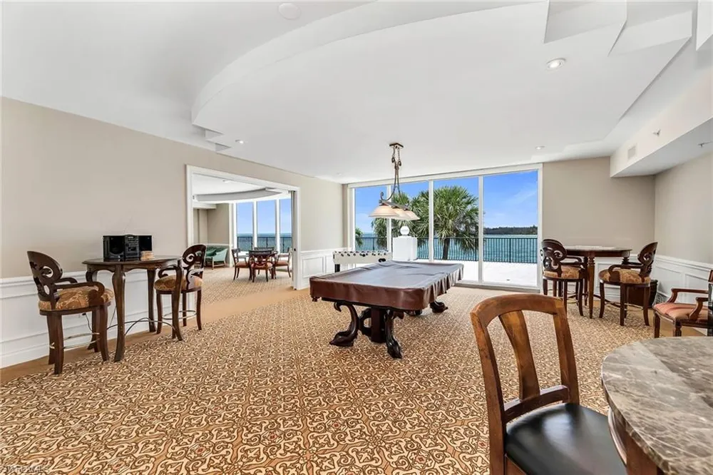 700 La Peninsula Boulevard #603 Naples, FL 34113