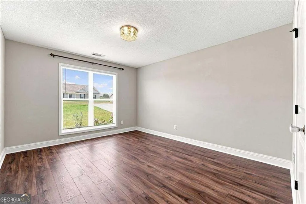 156 Brookland CT Winder, GA 30680