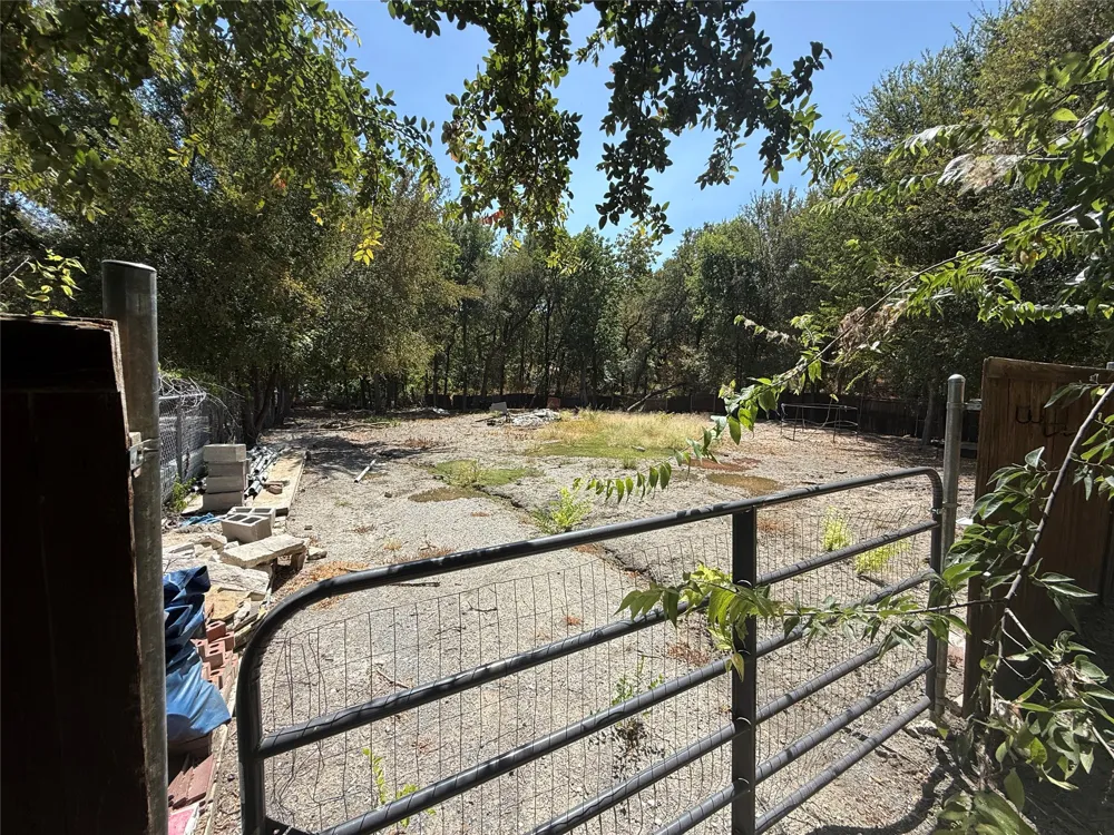 2228 cr 900 Princeton, TX 75407