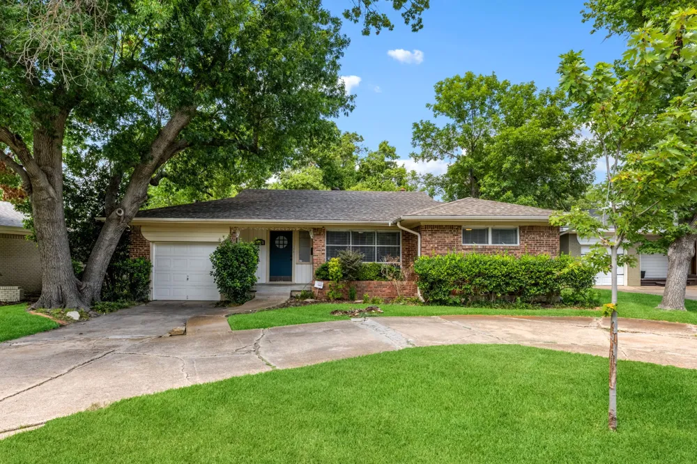 704 Downing Drive Richardson, TX 75080
