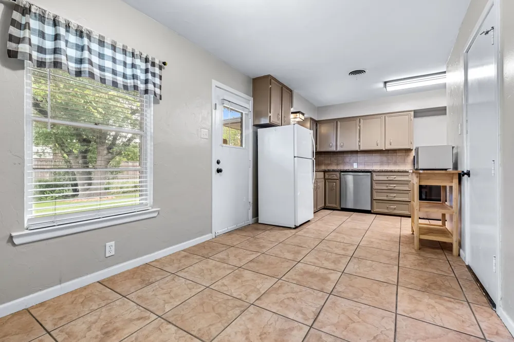704 Downing Drive Richardson, TX 75080