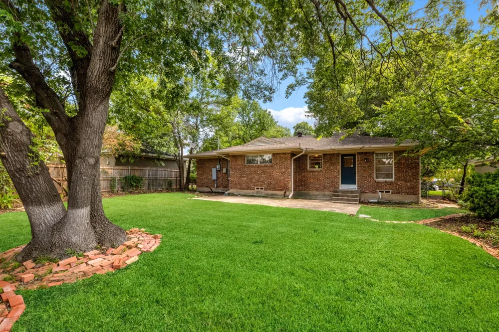 704 Downing Drive Richardson, TX 75080