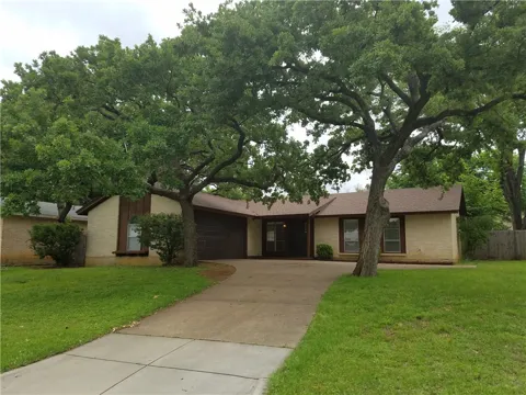 2724 BUFFALO DRIVE