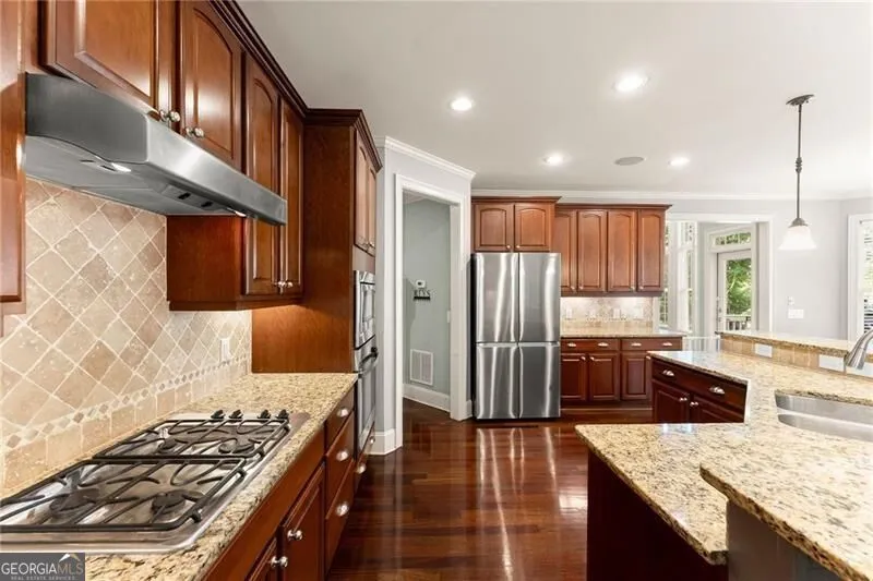 872 Patthview CT Dacula, GA 30019