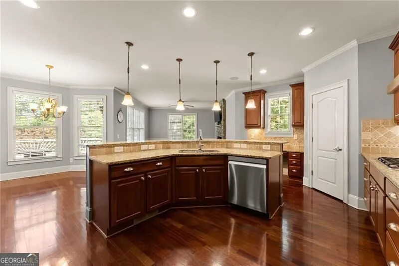 872 Patthview CT Dacula, GA 30019