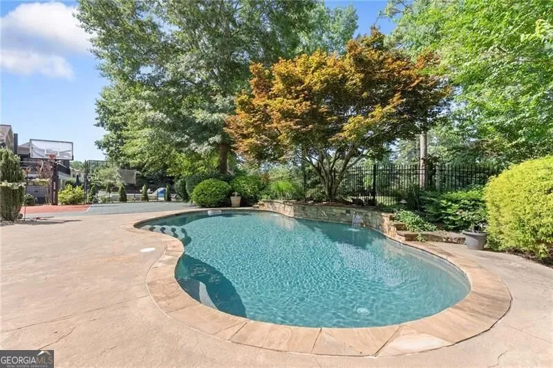 872 Patthview CT Dacula, GA 30019