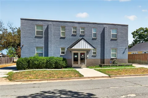 715 3rd Street