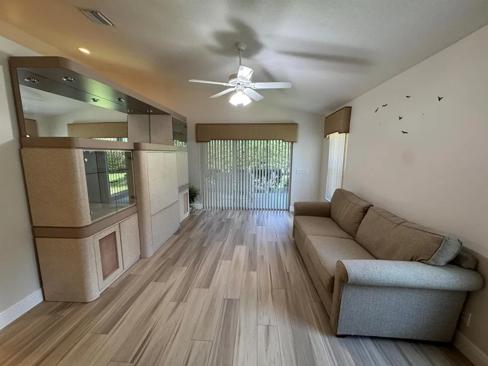 6693 SUN RIVER ROAD Boynton Beach, FL 33437