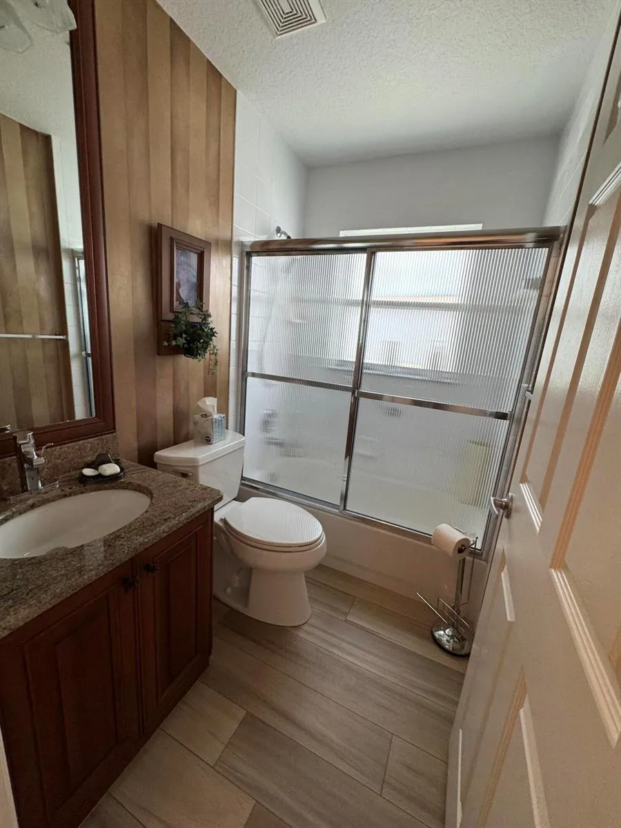 6693 SUN RIVER ROAD Boynton Beach, FL 33437