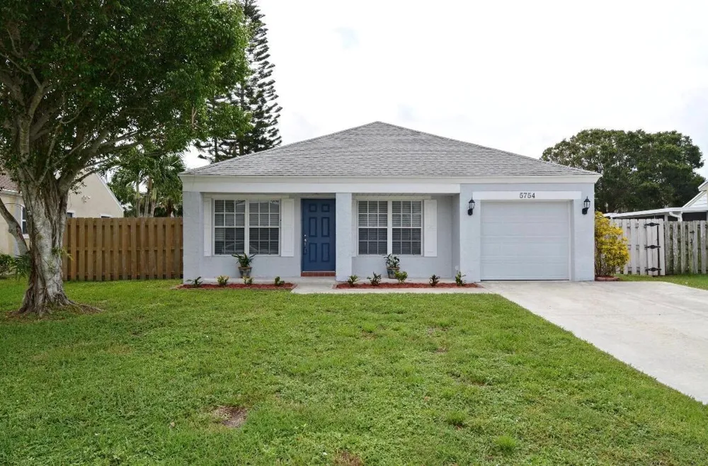 5754 PEBBLE BROOK LANE Boynton Beach, FL 33472